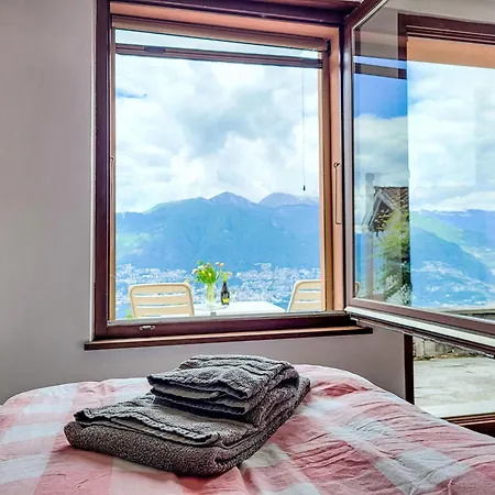 Studio Indeman By Interhome アパート Gambarogno